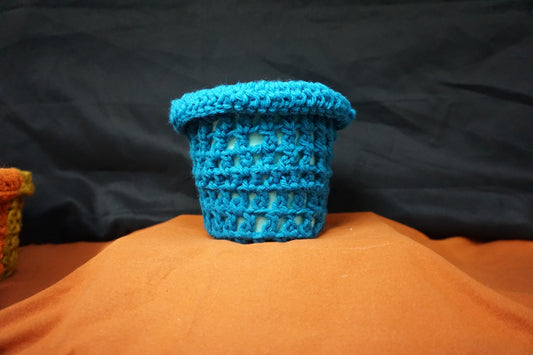 Crochet pot